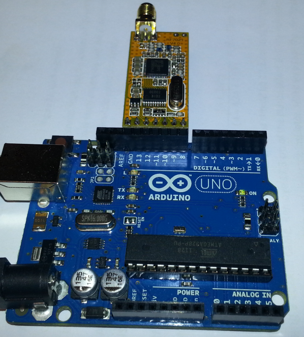 Connecting the transceiver to the Arduino UNO Board